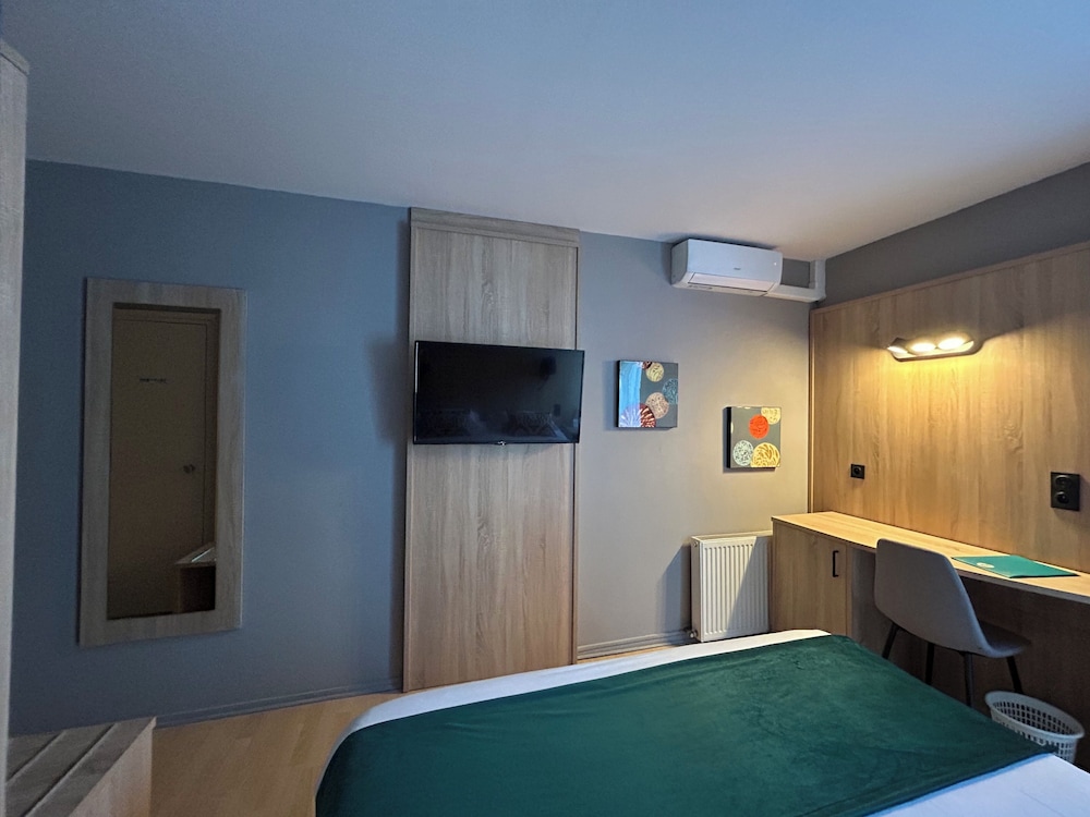 HOTEL LES GRAVADES 21/38