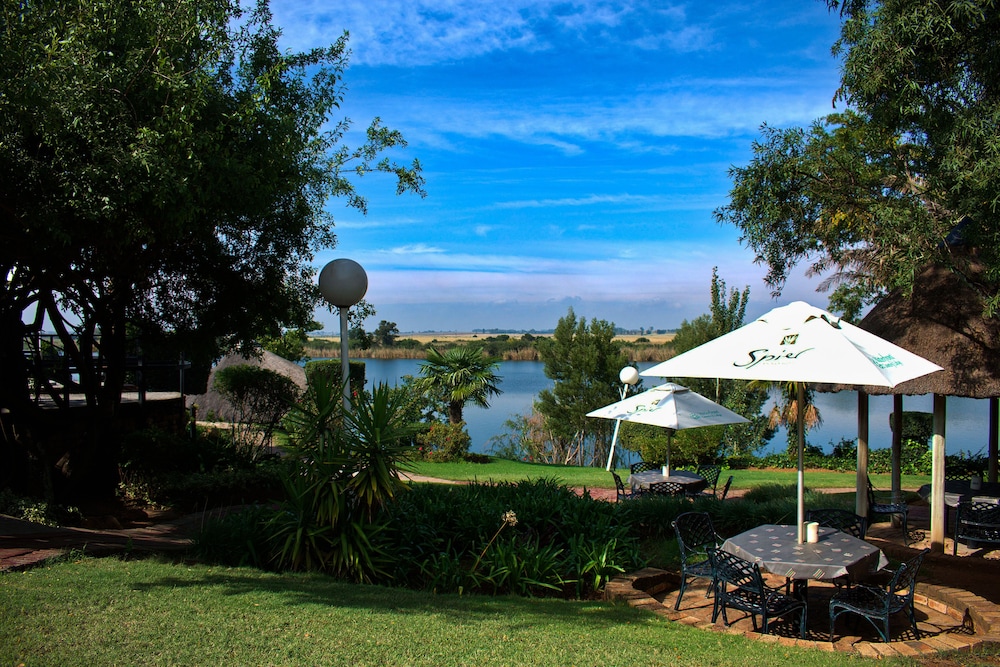 Waterfront Country Lodge and Spa 24/27