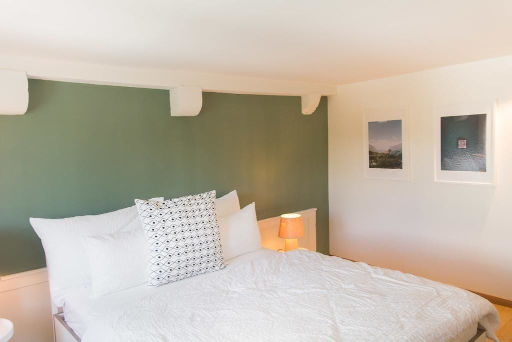 2 Bedrooms, City, Apartment, 3 Double Beds, Lake Side, Sofa