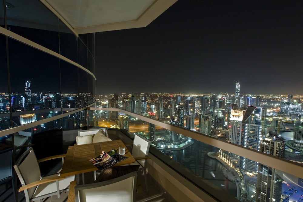 DUBAI MARRIOTT HARBOUR HOTEL SUITES in DUBAI