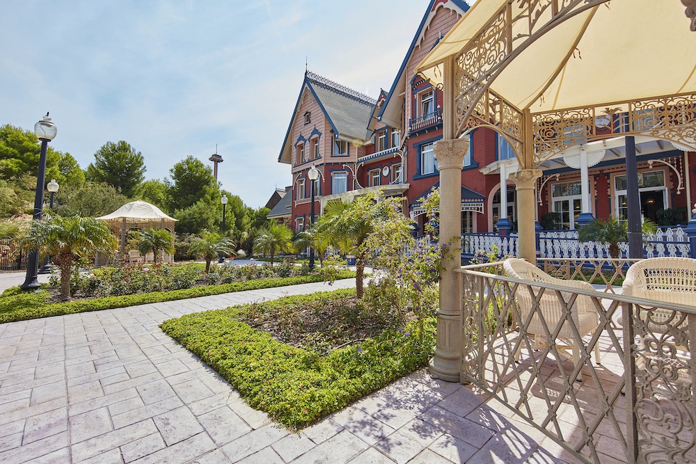 PortAventura Hotel Lucys Mansion 31/40