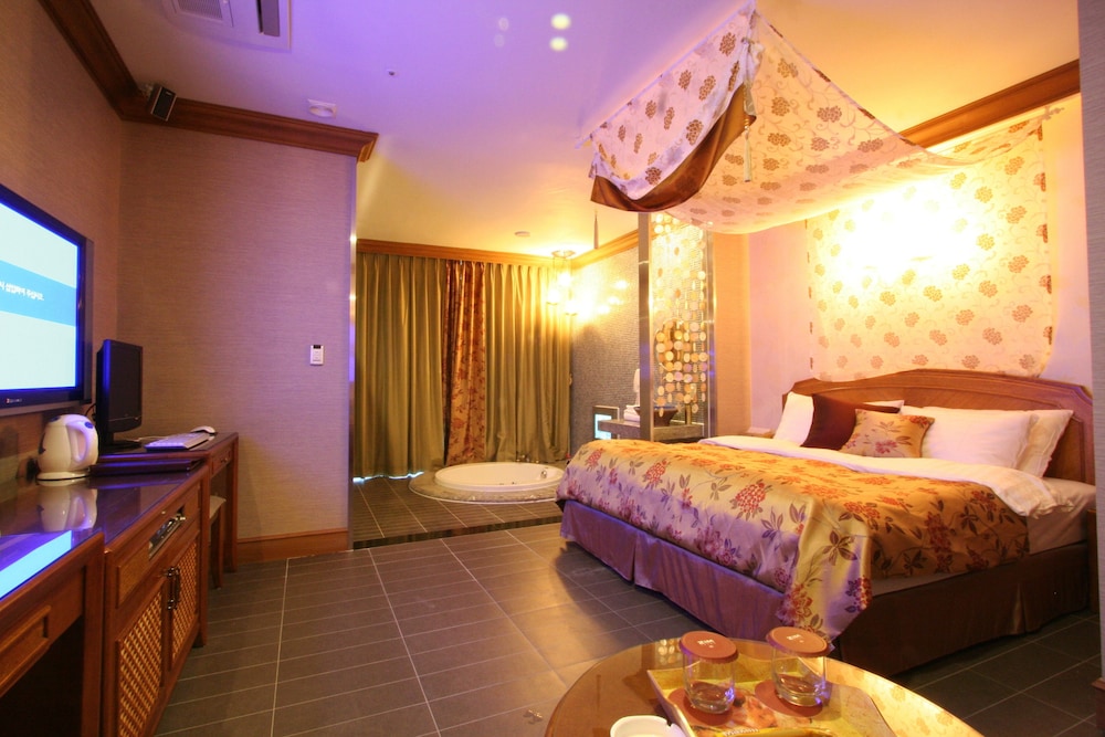 Hotel Wiz 7/38