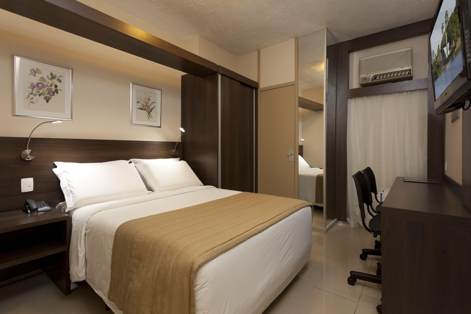 Express, Standard, Double Bed