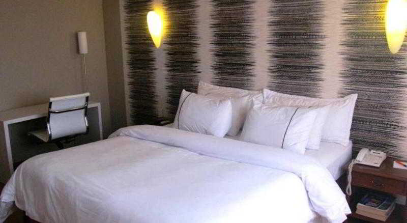 HOTEL CIUDAD BONITA 18/55
