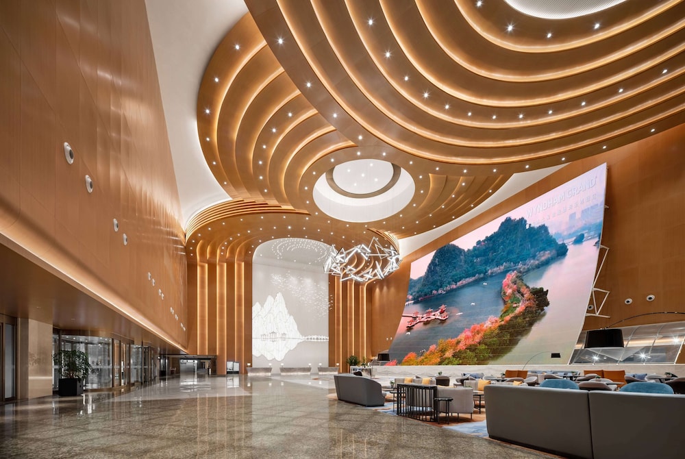 Wyndham Grand Zhaoqing Downtown 7/47