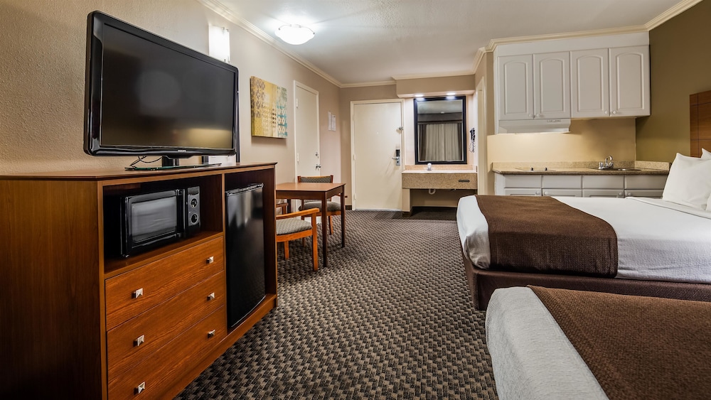 Best Western Oxnard Inn 22/48