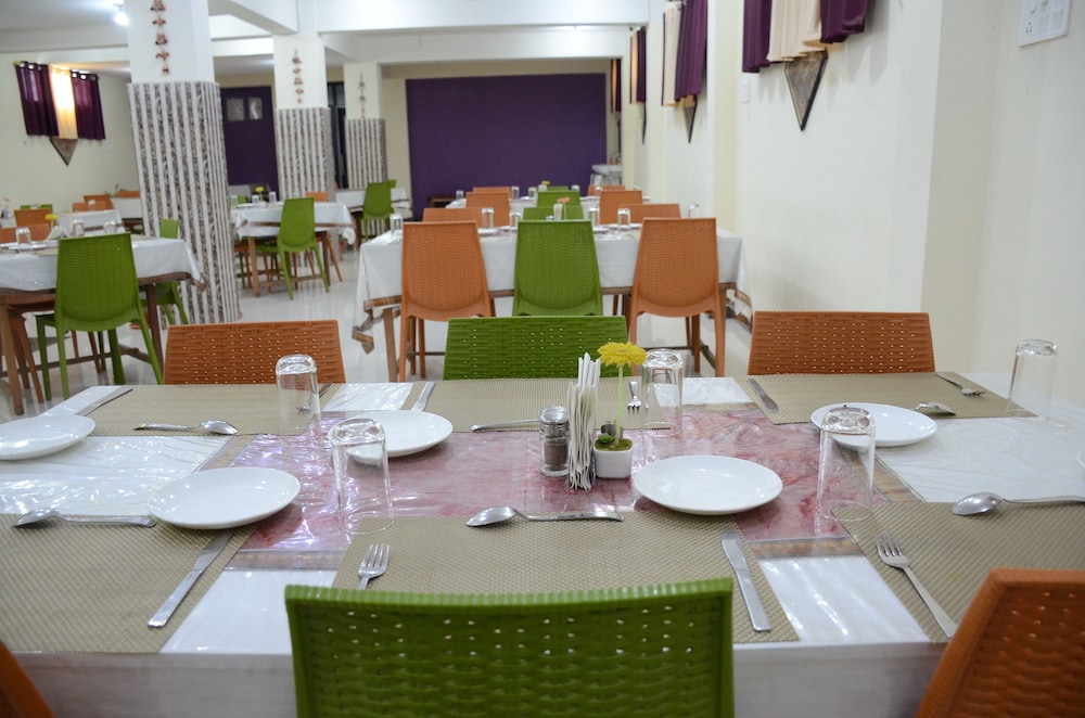 Hotel Bodh Vilas 30/37