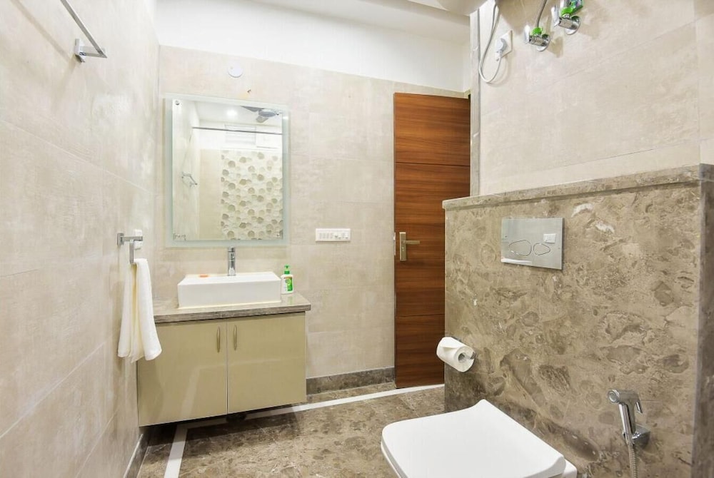 ZEN Suites Golf Course Road 48/50
