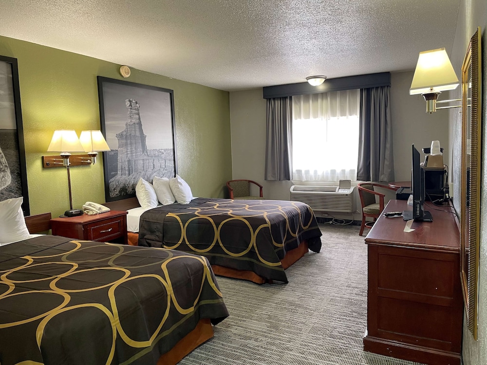 Super 8 By Wyndham Amarillo Central Tx 19/57