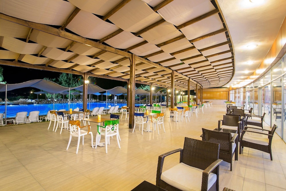 Grand Sahin s Gumuldur Resort 56/82