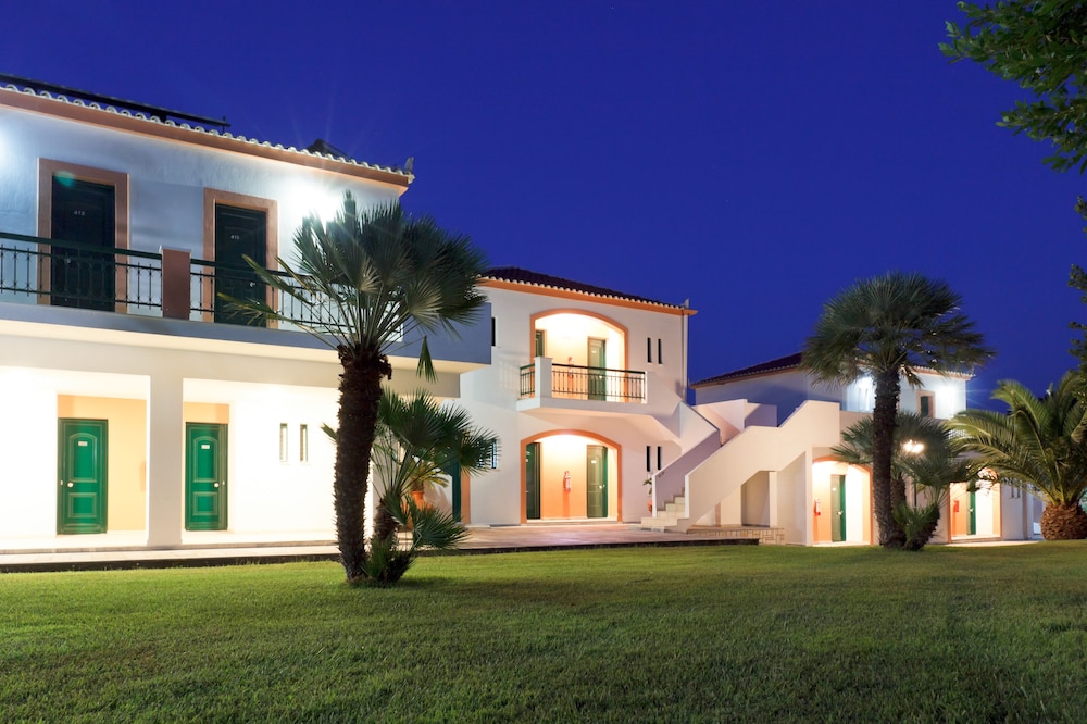 Arion Hotel Samos 61/63