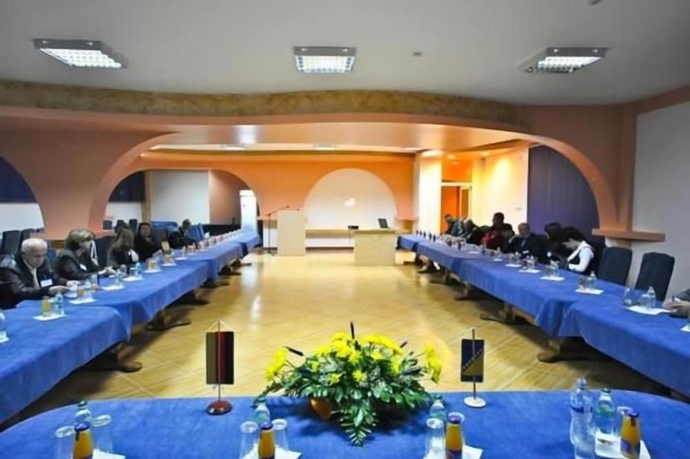 Bm International Hotel 32/38