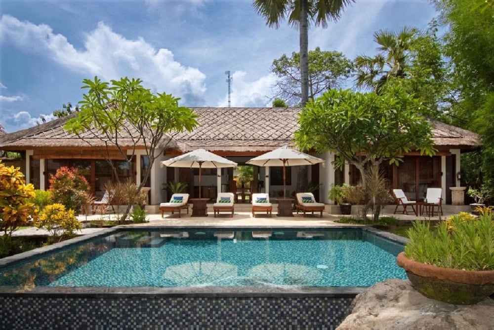 Siddhartha Ocean Front Resort Spa 3/50