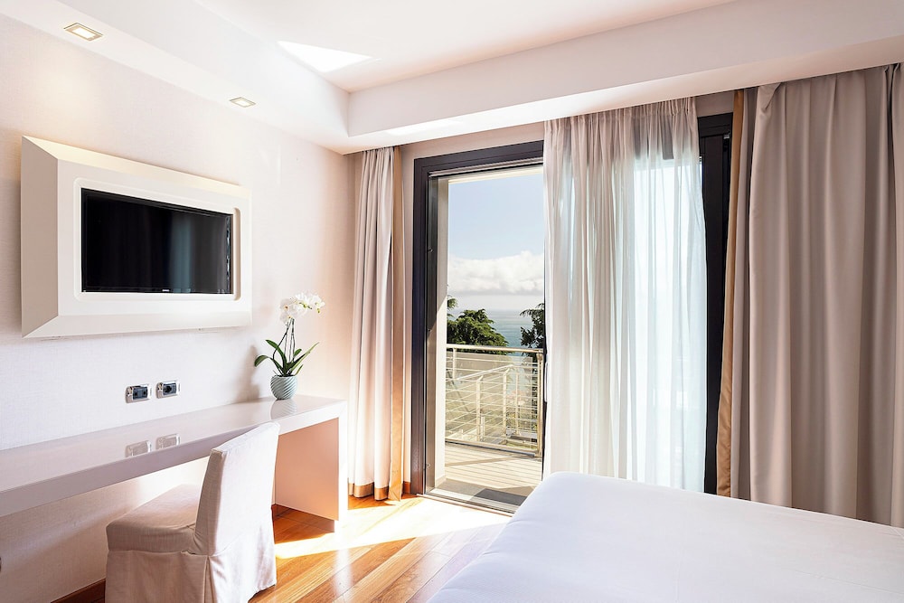 Paradiso Relais Hotel 36/92