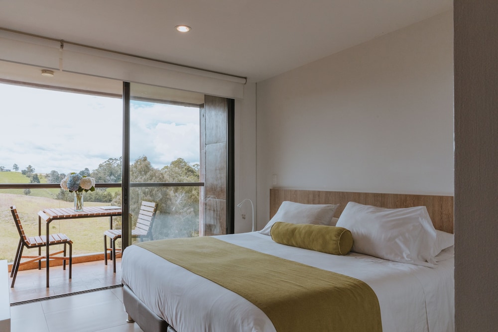 Travelers Rio Verde Living Suites 8/50
