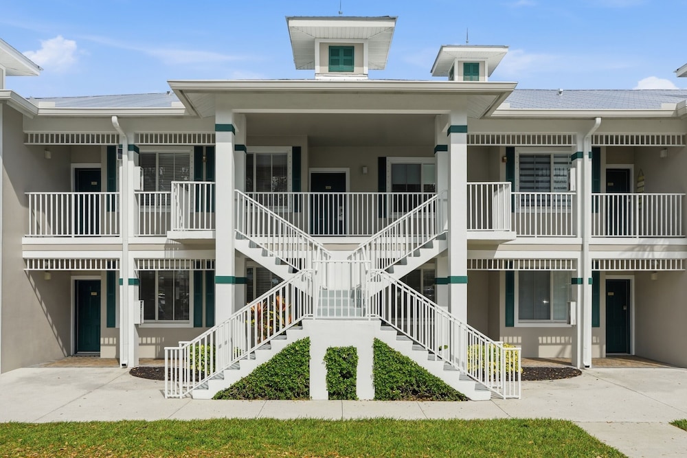 Greenlinks Golf Villas At Lely Resort 6/76