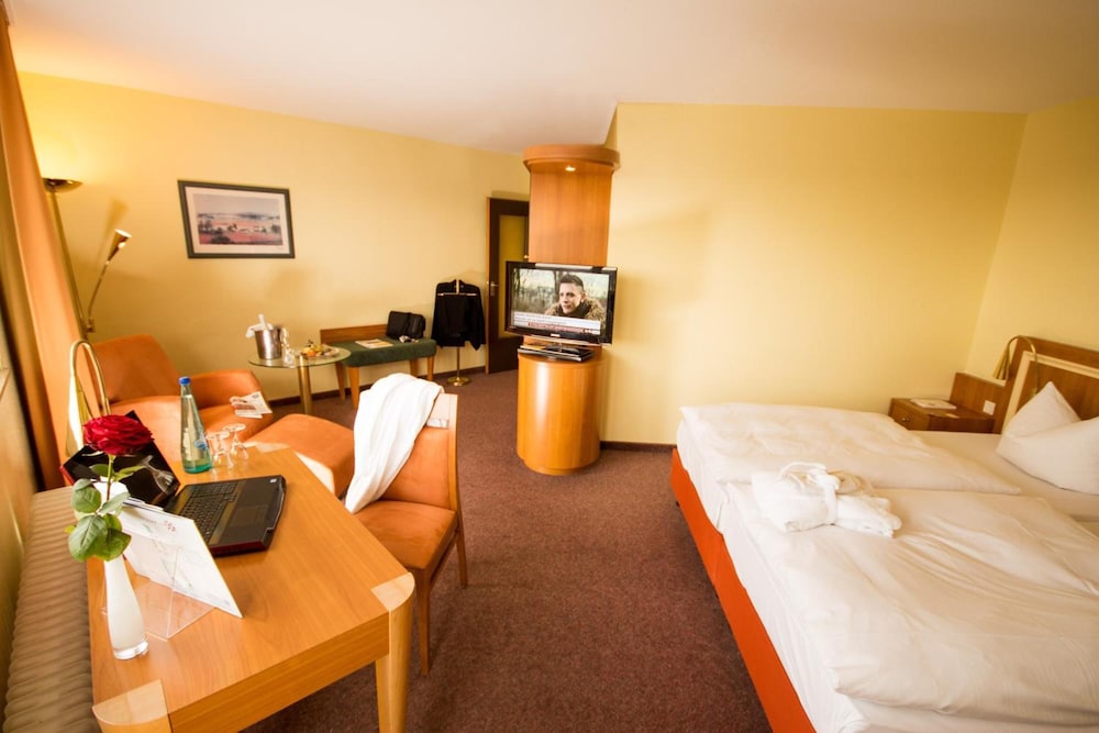 Ringhotel Parkhotel Witten 7/25