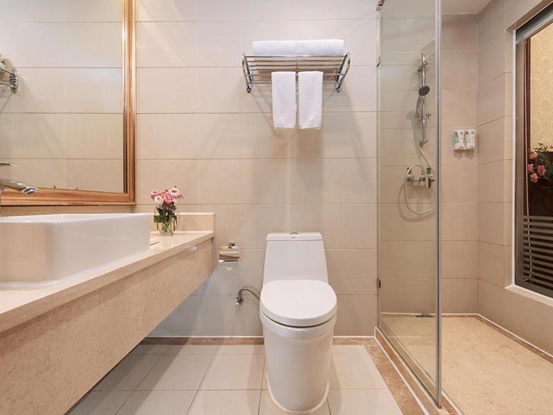 Vienna Hotel (Zhongshan Xiaolan Daxin) 23/24