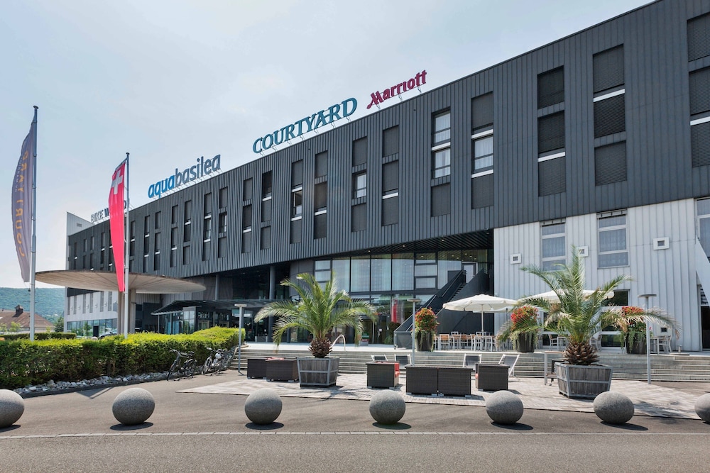 Courtyard by Marriott Basel 1/32