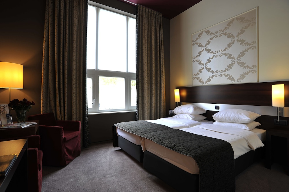 GOLDEN TULIP KEYSER BREDA 8/64