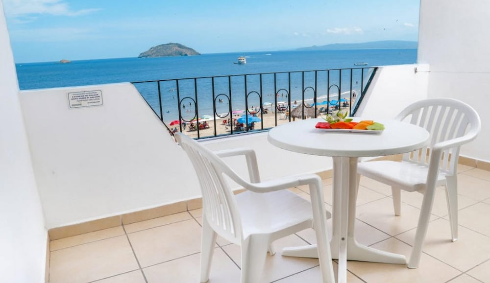 Costa Alegre Hotel And Suites 47/59