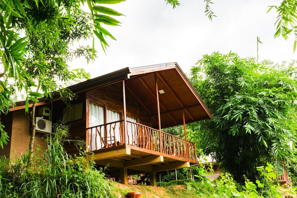 Kandy Cabana Eco Resort 2/36