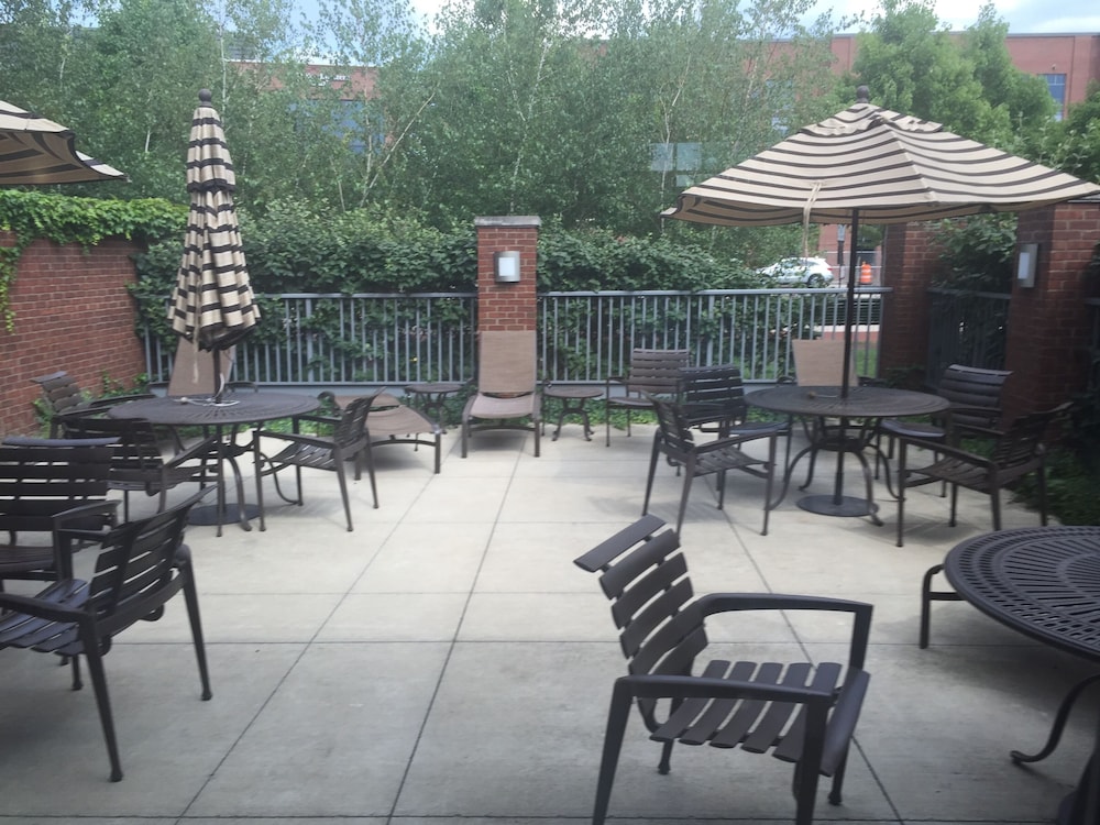 Hyatt Place Columbus Osu 49/70