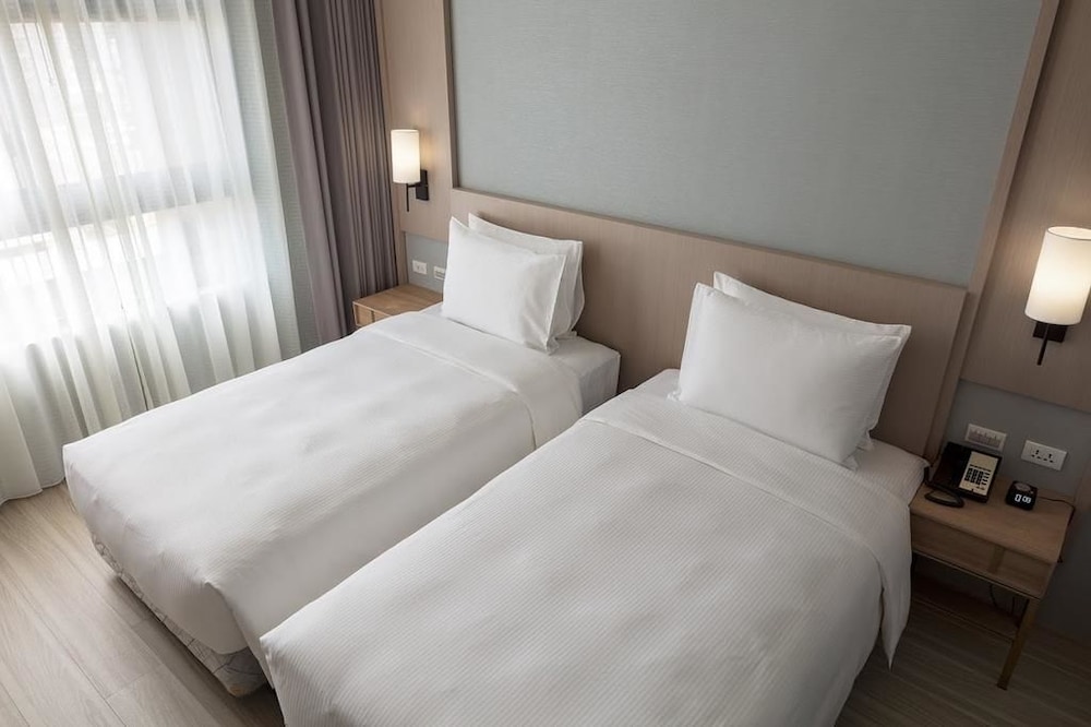 Jolley Hotel 23/71