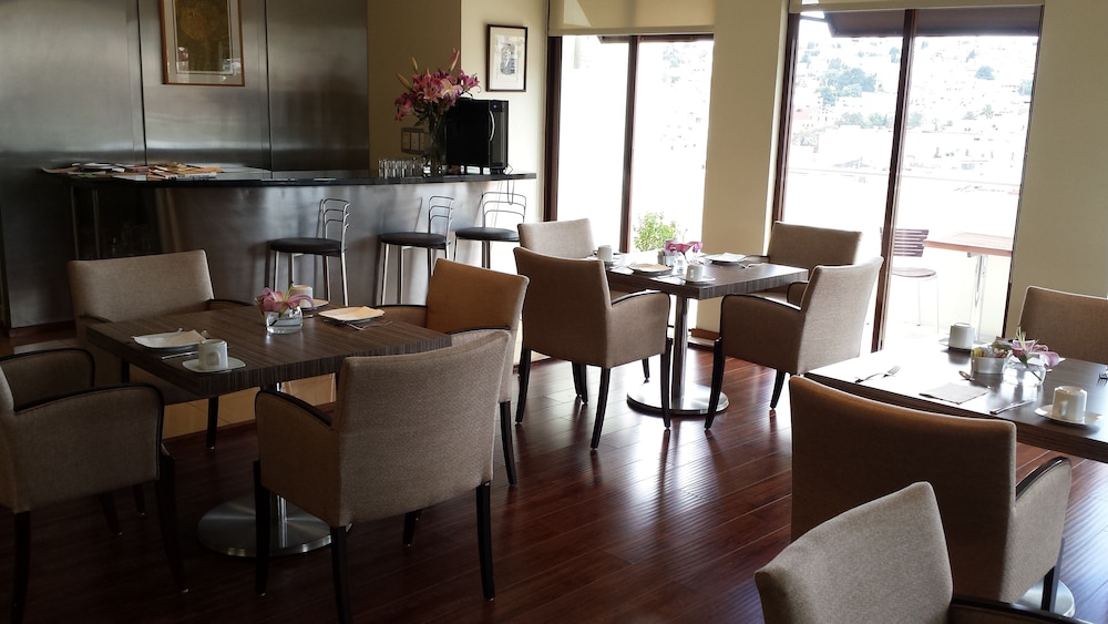 Hotel Casa Torres 33/45