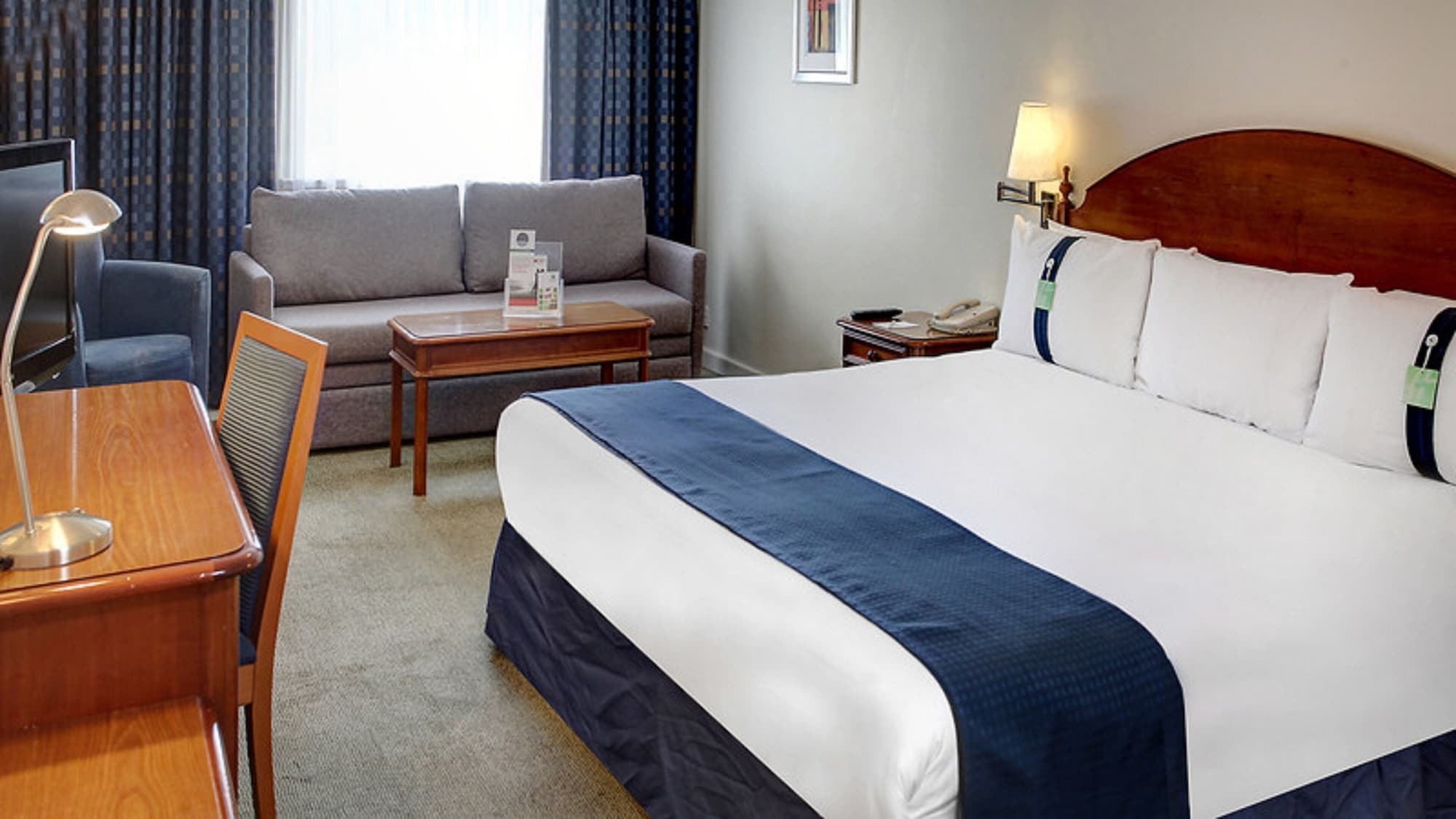 غرفة قياسية بسرير فردي، Holiday Inn Aylesbury 5/10