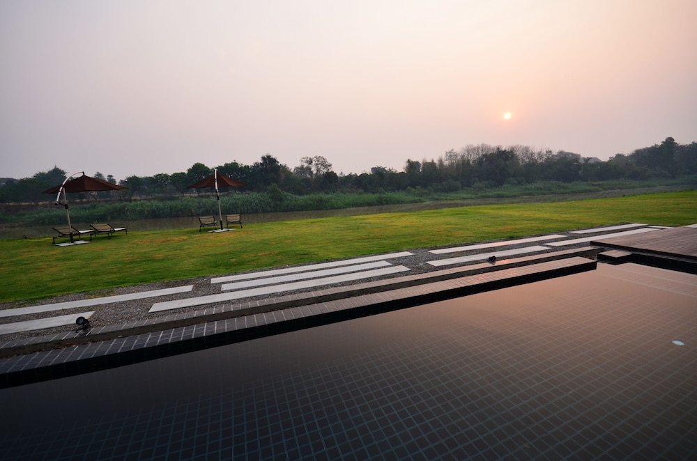 Zensala Riverpark Resort 45/78
