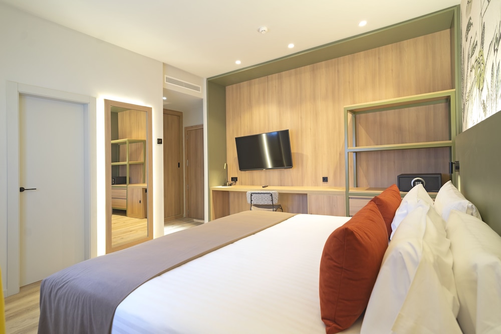 PREMIUM, DOUBLE BED