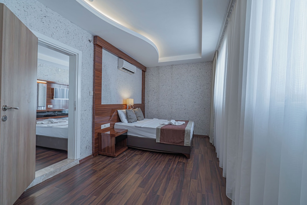 Grand Barhan Hotel 34/50
