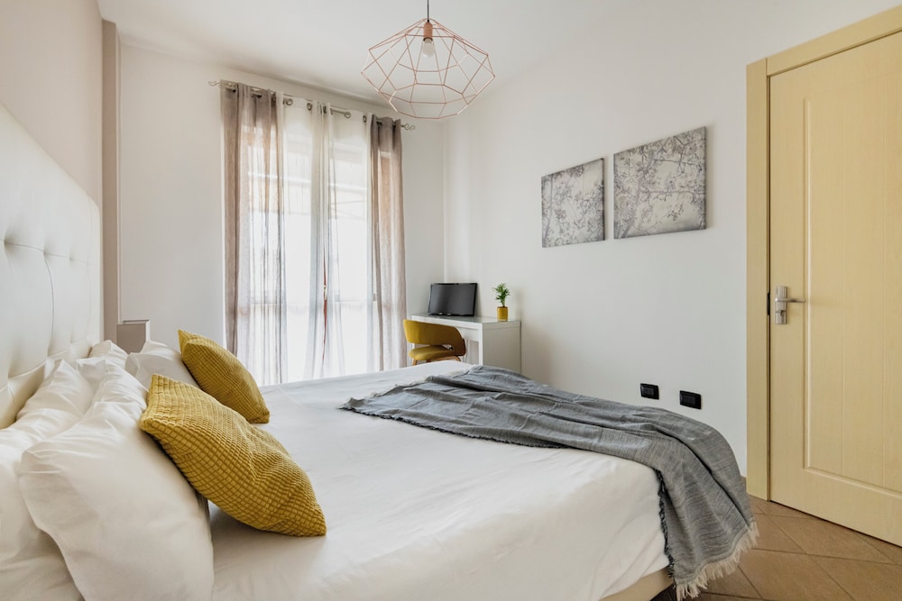 2 Bedrooms, Classic, Apartment, 1 Queen and 1 Single Bed, Sofa, Garden Area