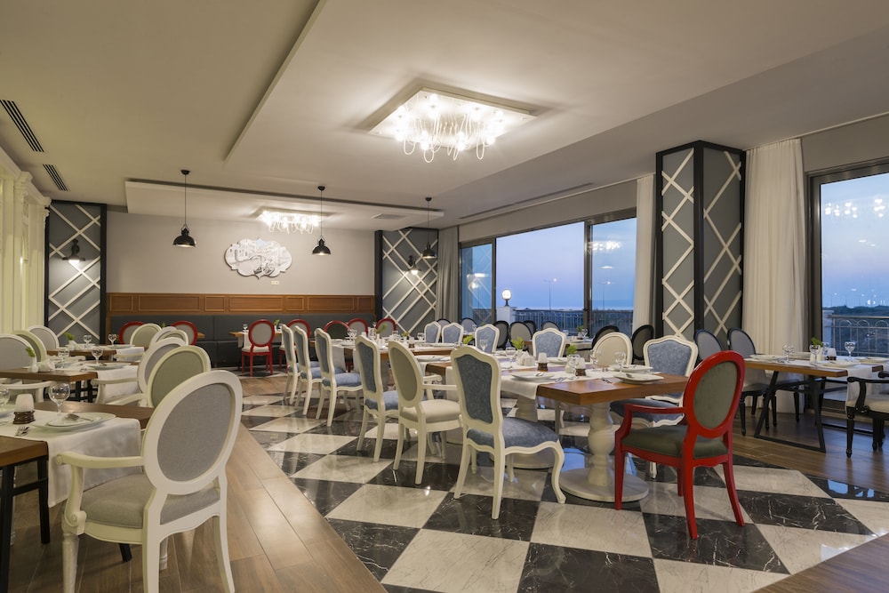 Calido Maris Hotel 44/60