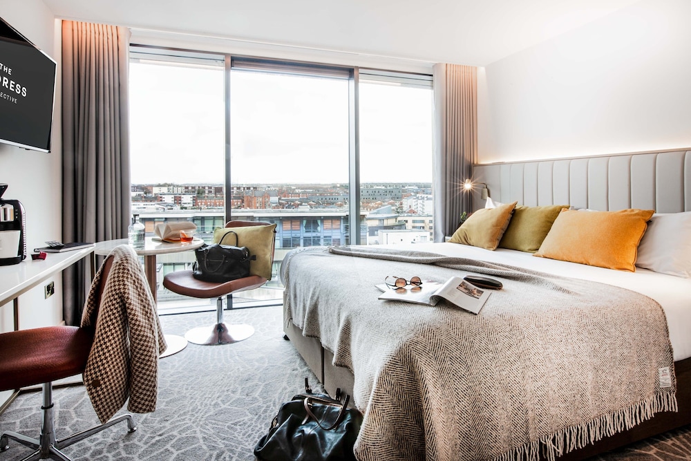 The Address Connolly 19/50