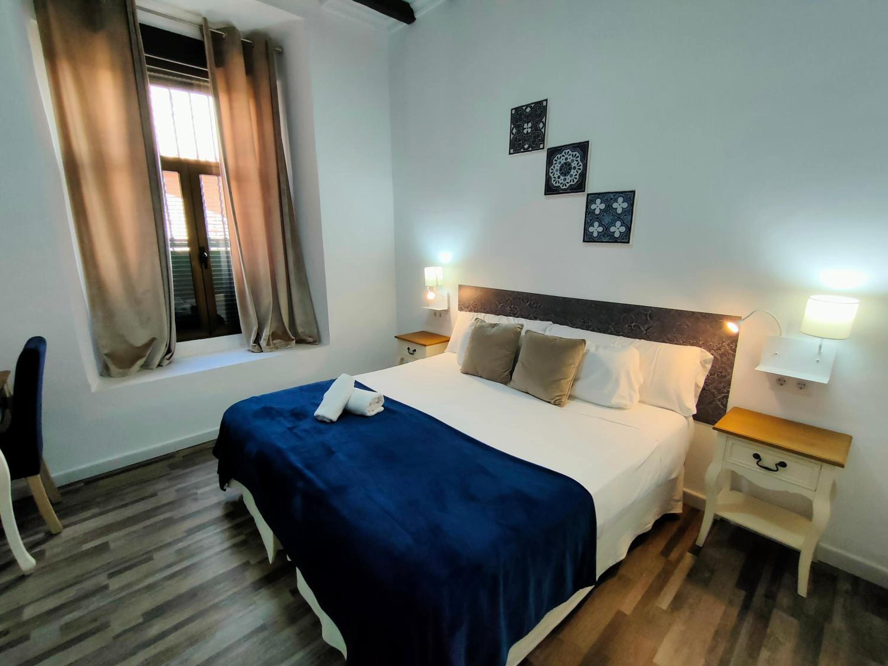 Zaida Hotel 12/50