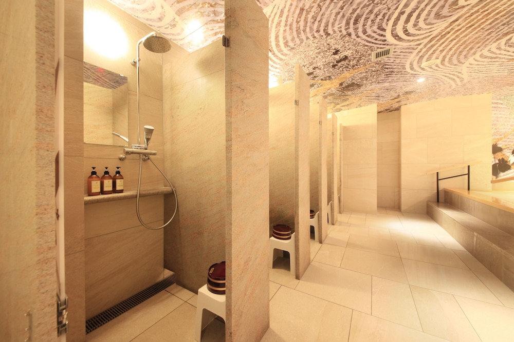 Centurion Hotel & Spa Ueno Station 48/50