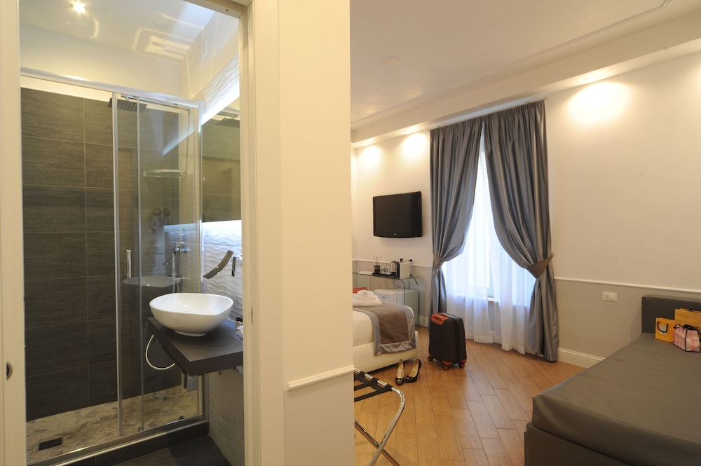 My Suites Piazza Di Spagna 13/43
