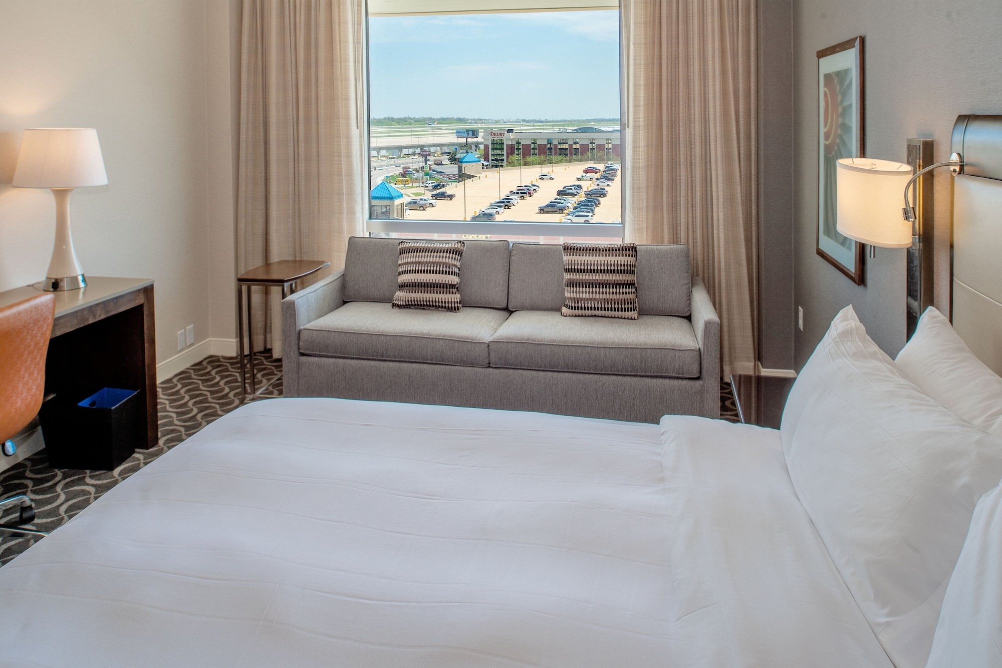 Tower, Executive, King Bed, Sofa, Accessible، Marriott St. Louis Airport 5/9
