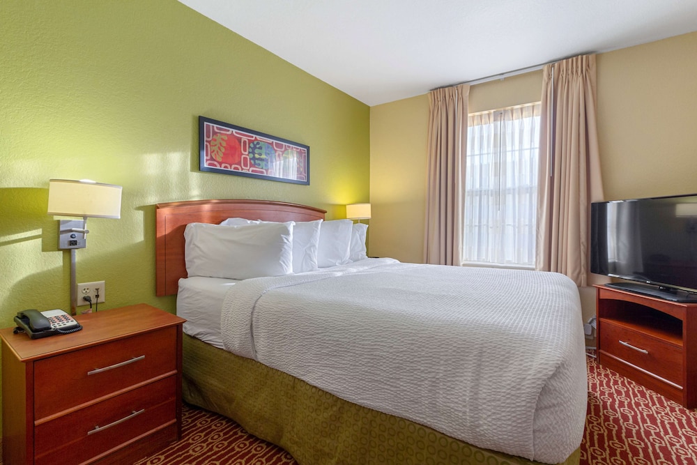 Towneplace Suites By Marriott Virginia Beach 17/55