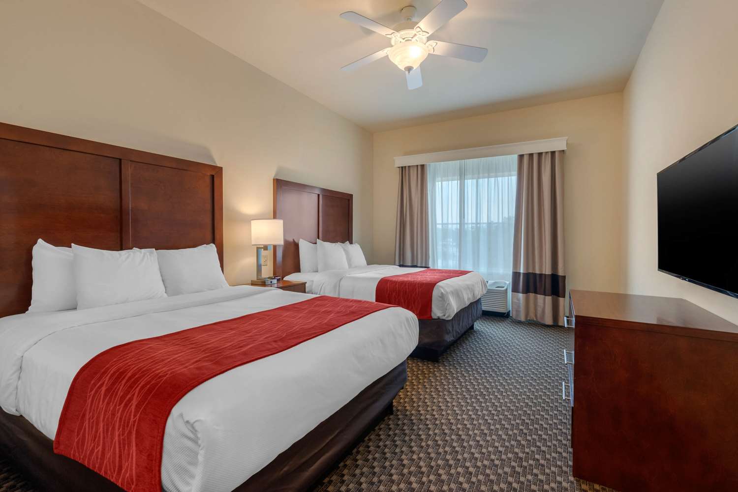 SUITE, 2 QUEEN BEDS
