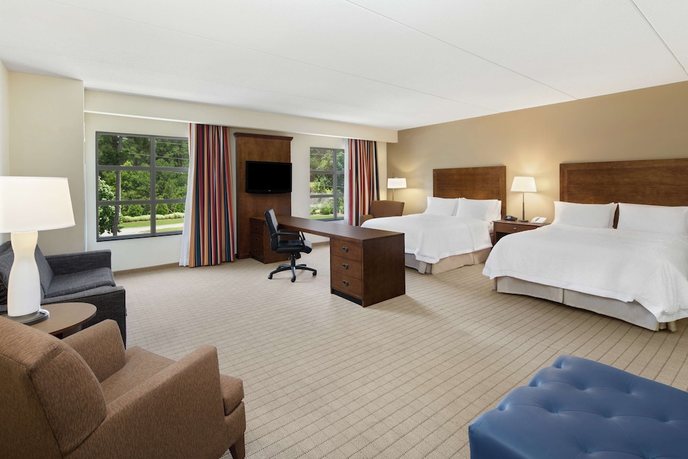 Hampton Inn Columbus South Fort Moore 13/33