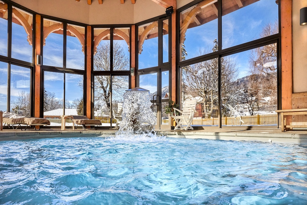 Hotel Spa Neige Et Roc Samoens 40/77