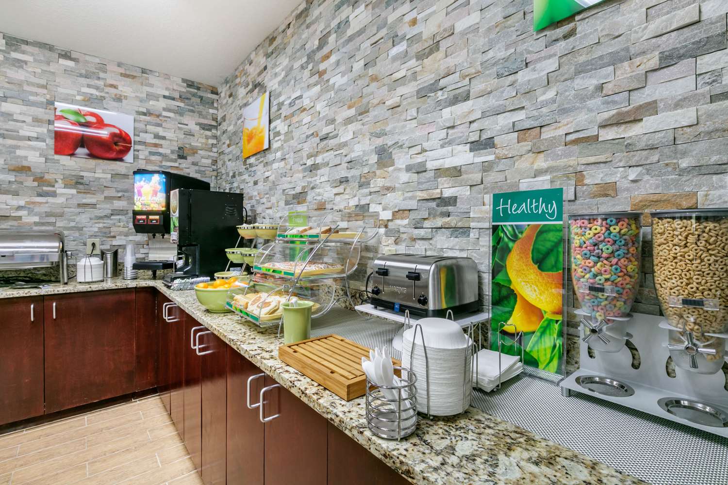 Quality Inn Monteagle, TN 40/40