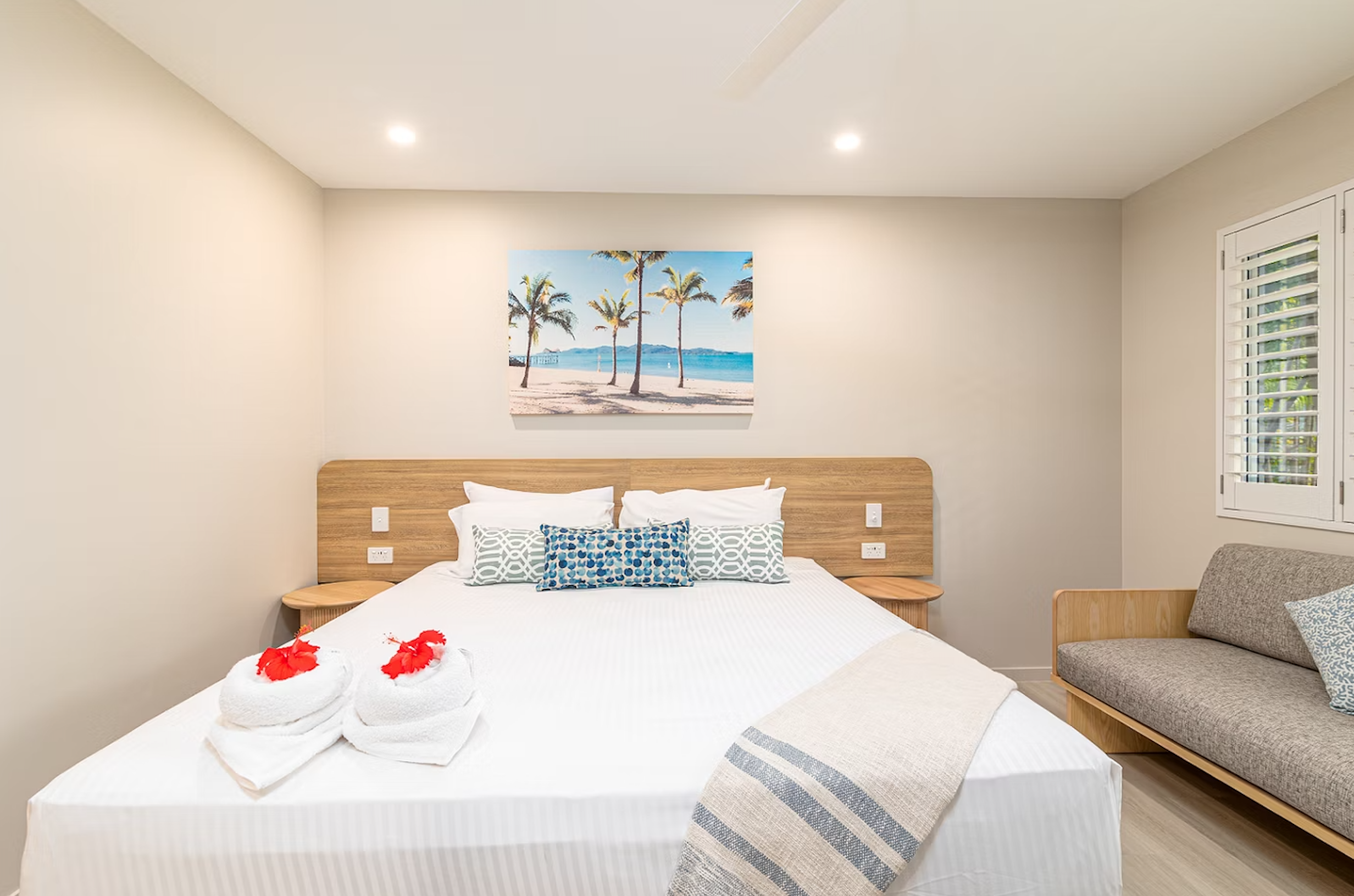 SUPERIOR, KING BED