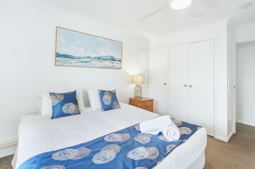 2 BEDROOMS, APARTMENT, OCEAN VIEW