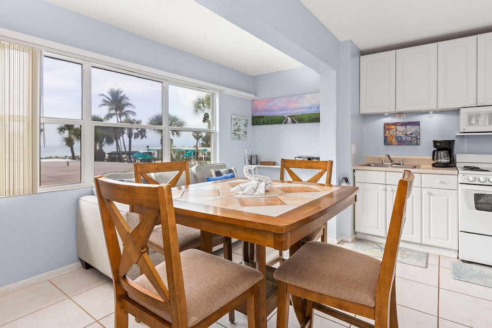Sea Club I Beach Resort 49/66
