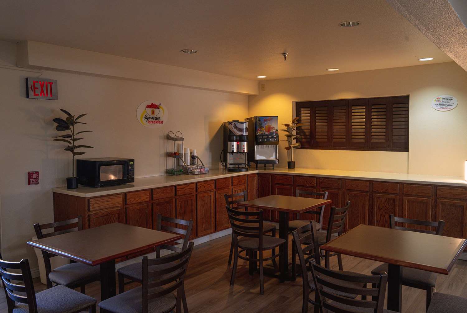 Super 8 by Wyndham Yuma 17/24