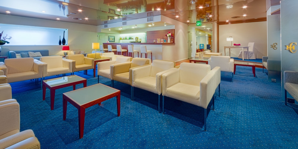 Hotel Cinquentenario & Conference Center 43/63